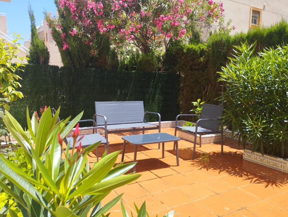 Torrevista Three Bedroom Apartment, Two Swimming Pools And Garage Torrevieja Exteriér fotografie